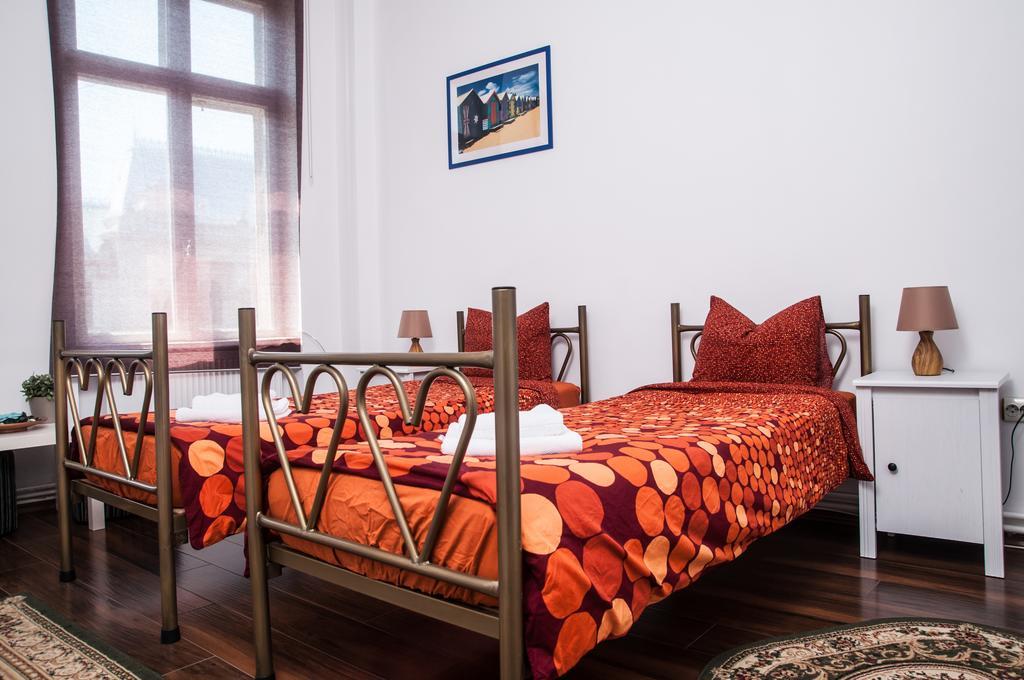 Antique Hostel Bucareste Quarto foto